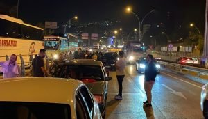 asker-ugurlama-konvoyu-olusturan-10-surucuye-para-cezasi-ROgvgwTG.jpg