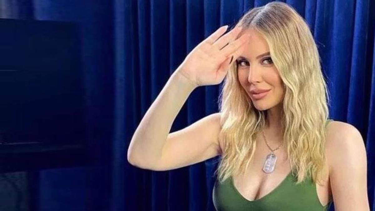 her-hareketi-olay-olan-hande-sarioglu-yine-yapti-yapacagini-kiz-tum-icin-gorunuyor-3XVbEvUQ.jpg