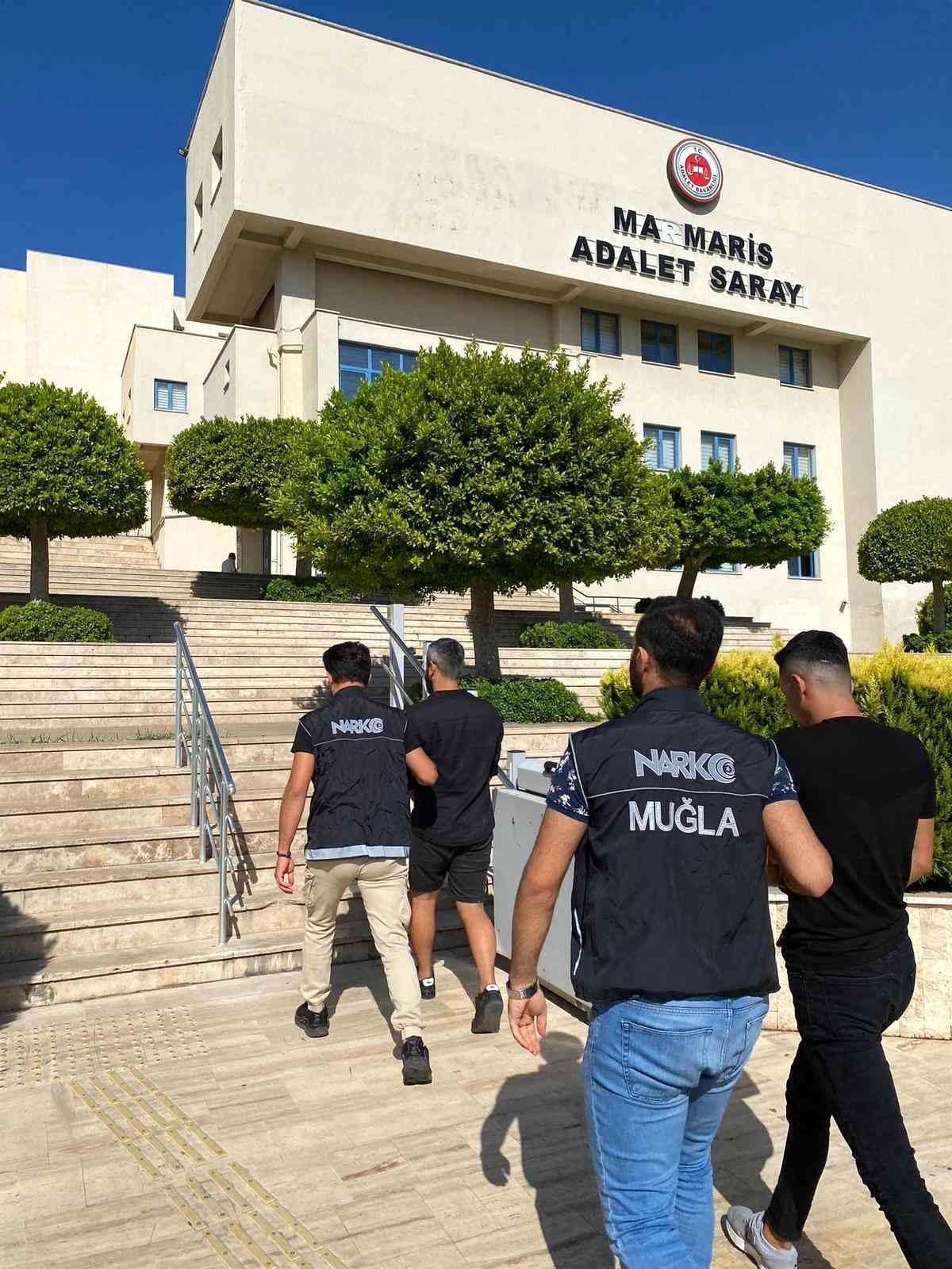 marmaris-narkotik-ekipleri-zehir-tacirlerine-goz-actirmiyor-wPgveIIi.jpg