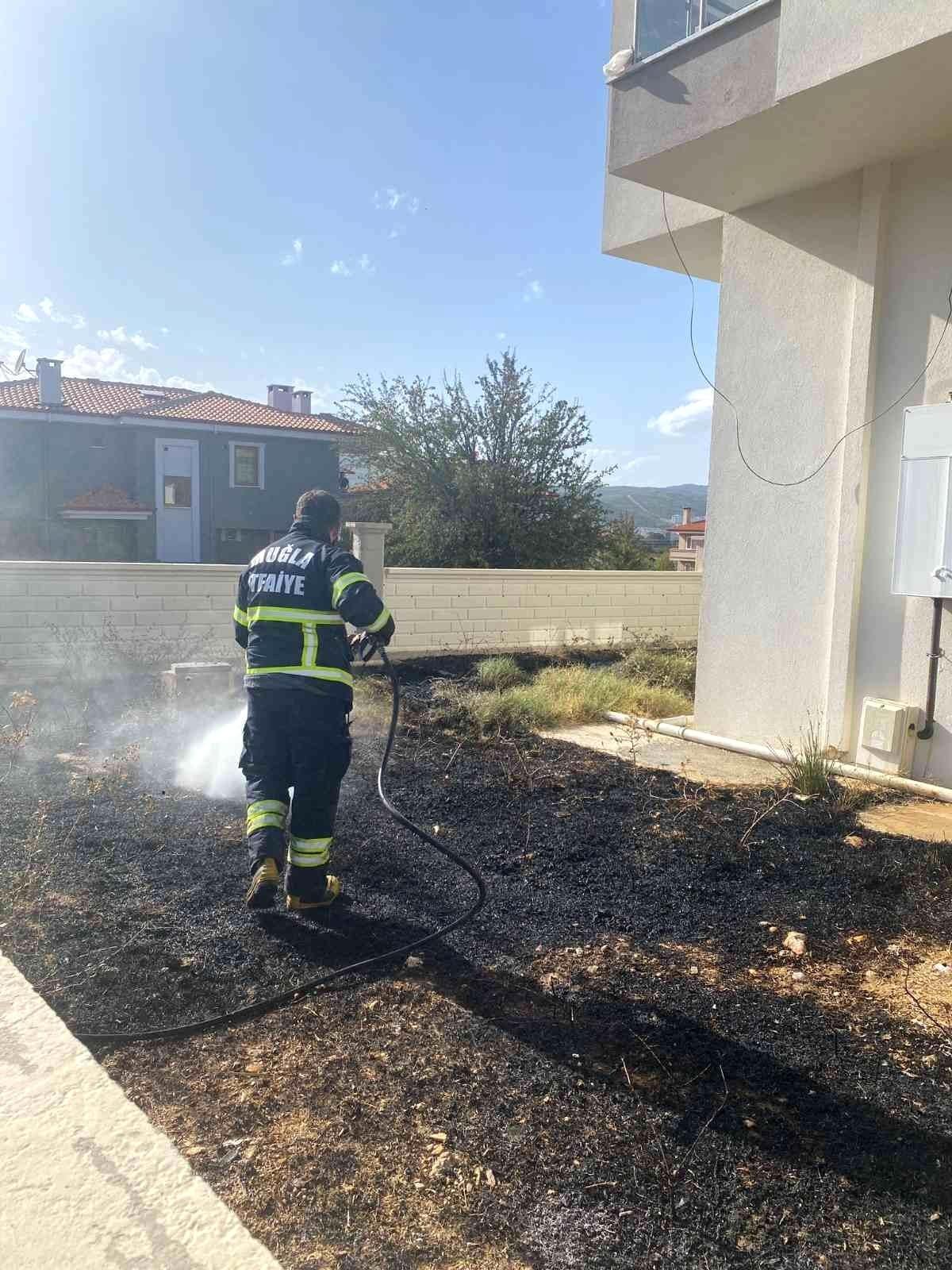mentesede-cikan-yangin-korkuttu-e66ESpFa.jpg