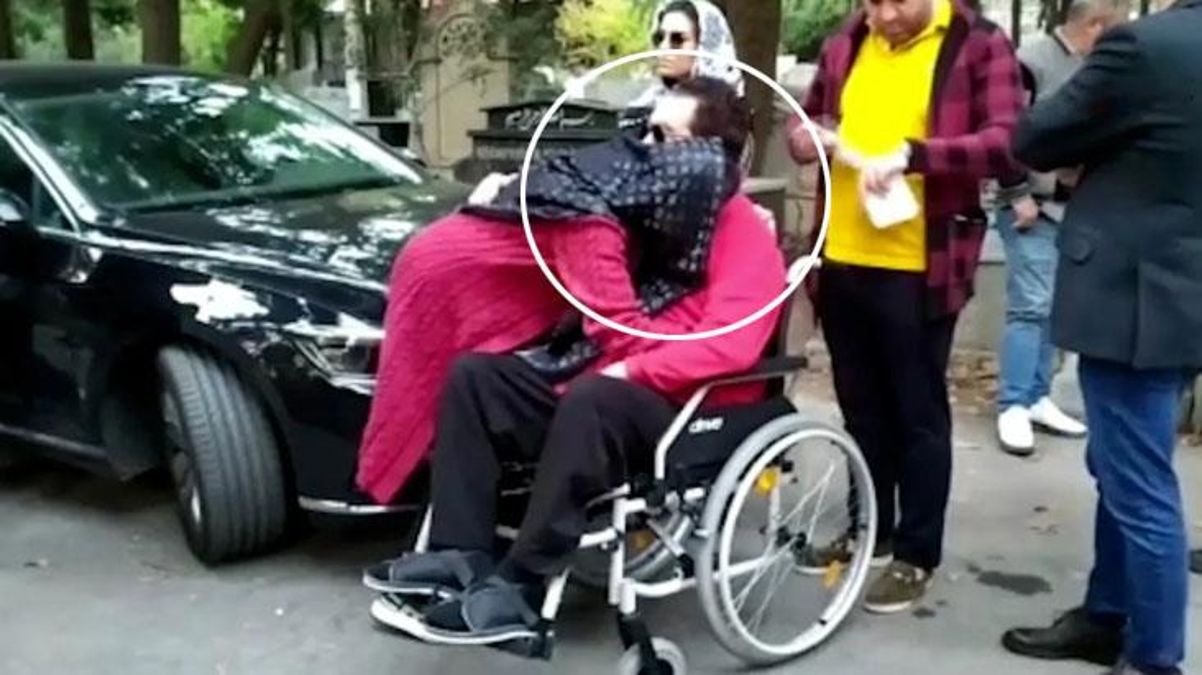 ibrahim-tatlises-annesini-kaybeden-eski-esi-derya-tunayi-aci-gununde-yalniz-birakmadi-8HzbdCU8.jpg