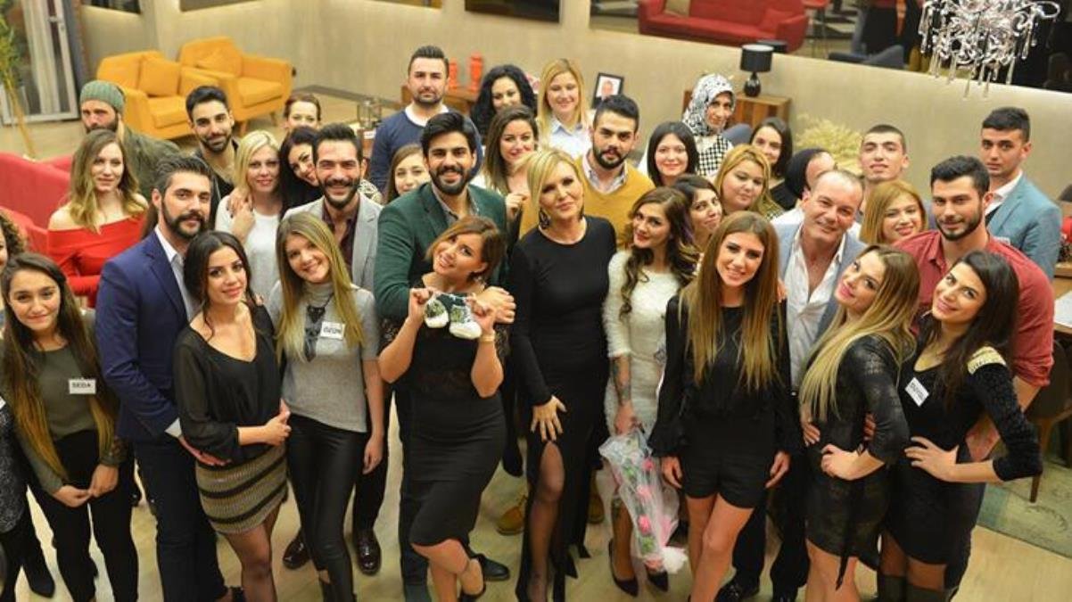 kismetse-olur-yarisma-programi-yepyeni-formatla-ekranlara-donuyor-b88sP9na.jpg