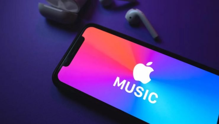 Apple Music kullanıcılarına büyük müjde: Karaoke özelliği geliyor!