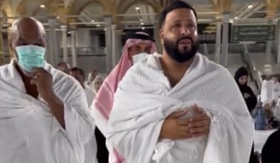 DJ Khaled, ünlü boksör Mike Tyson ile gittiği Kabe’de gözyaşlarını tutamadı