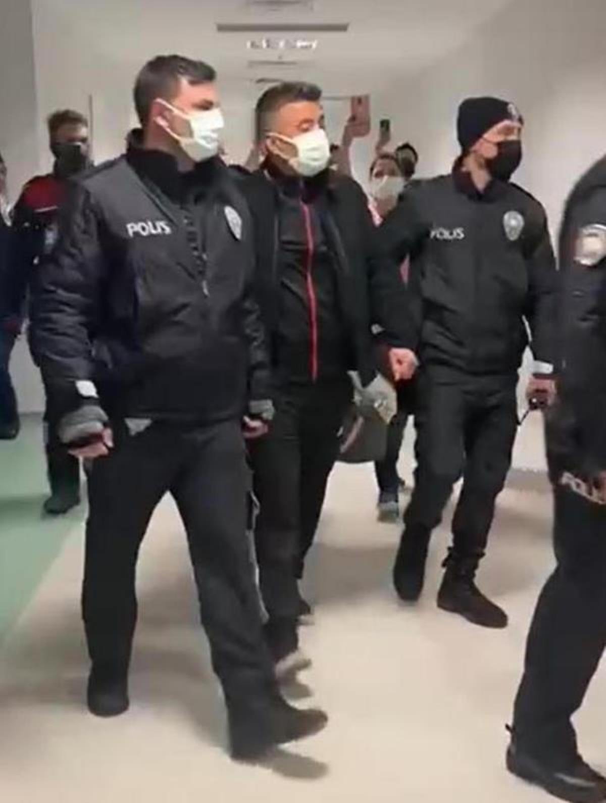uzman-cavusu-protesto-eden-saglik-calisanlarina-ceza-yagdi-tvzRKVZk.jpg