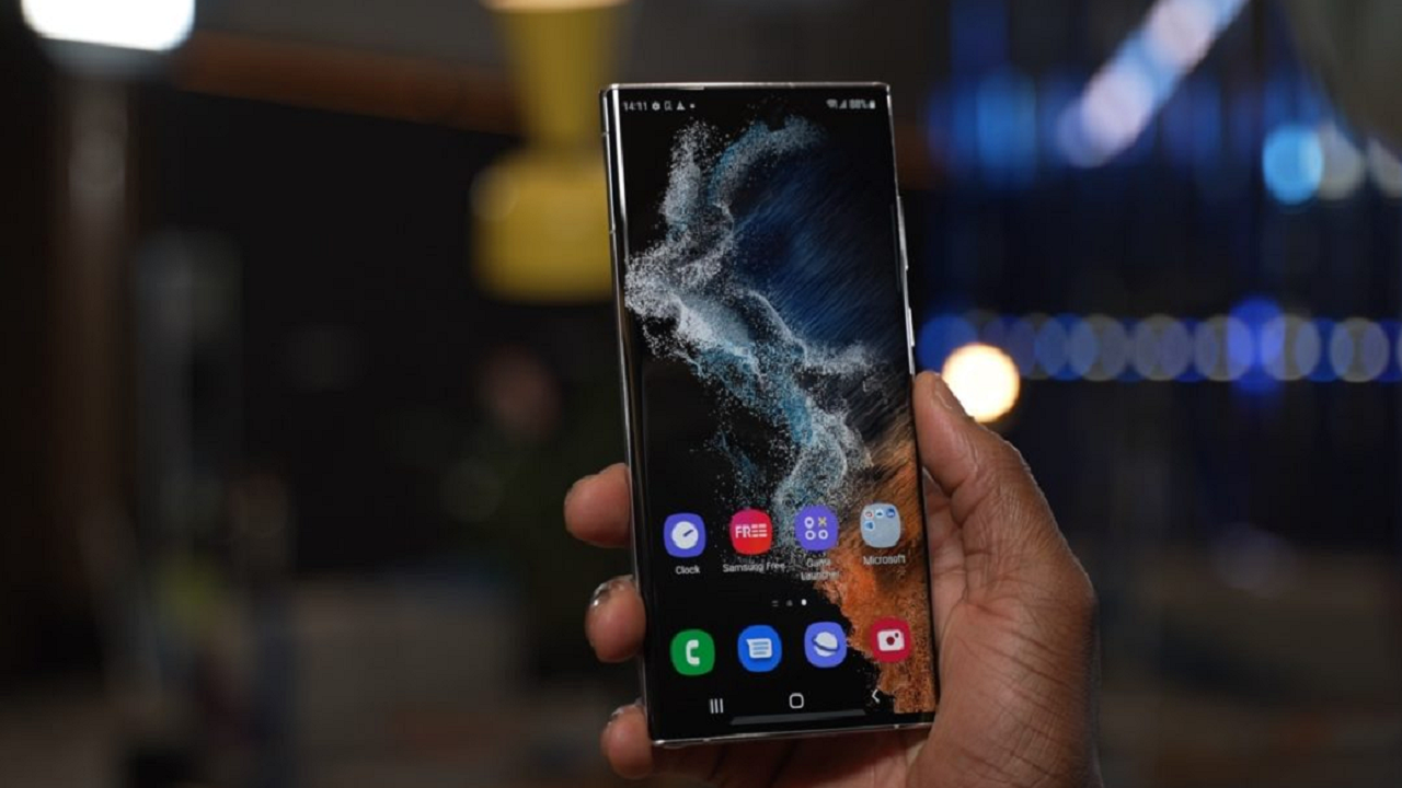 samsung-amiral-gemisi-telefonlarinin-oled-ekranlarini-gercekci-piksellerle-donatacak-FDTElnrs.png