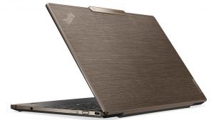 lenovo-mwc-2023te-bitki-bazli-laptop-kapagi-ile-herkesi-sasirtti-cPGzqSup.jpg