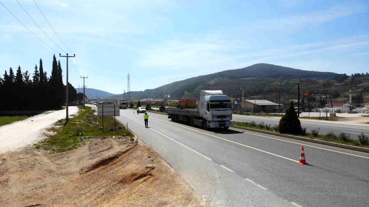 muglada-trafik-ekipleri-bayram-denetimlerine-basladi-HuywQG5p.jpg