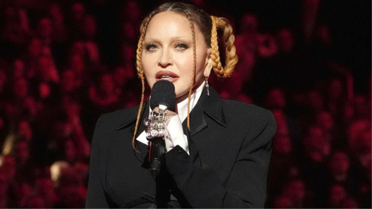 madonna-ciddi-bakteriyel-enfeksiyon-nedeniyle-hastaneye-kaldirildi-dWKOR27t.jpg