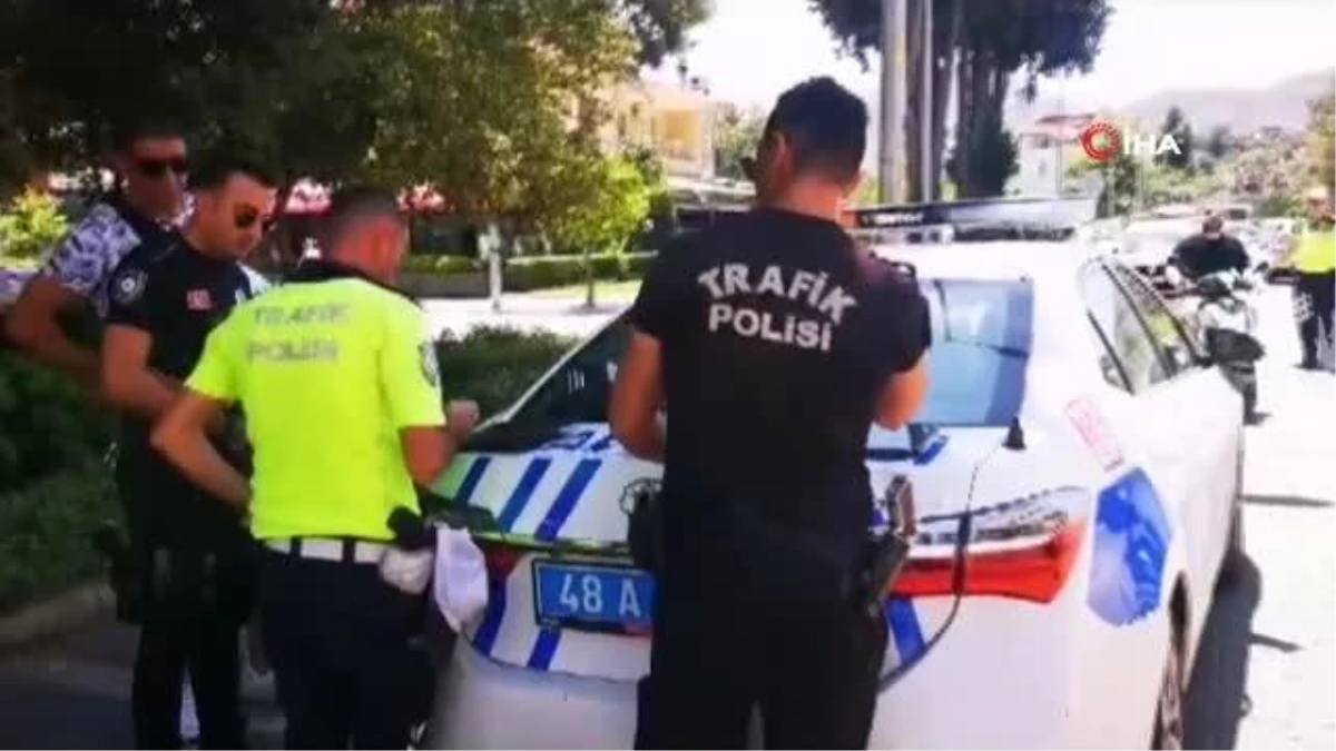 marmariste-motosiklet-suruculerine-kask-denetimleri-anEYHa4I.jpg