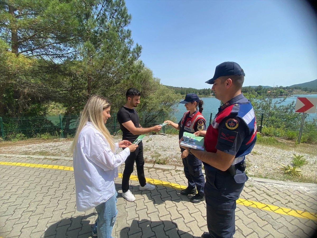 muglada-jandarma-ekipleri-orman-yanginlarina-karsi-devriye-gorevi-yurutuyor-bwu2xIpQ.jpg