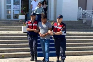 esini-kayinpederini-ve-kayinvalidesini-bicaklamis-3-kez-muebbet-hapsi-istendi-ukfHJHpn.jpg
