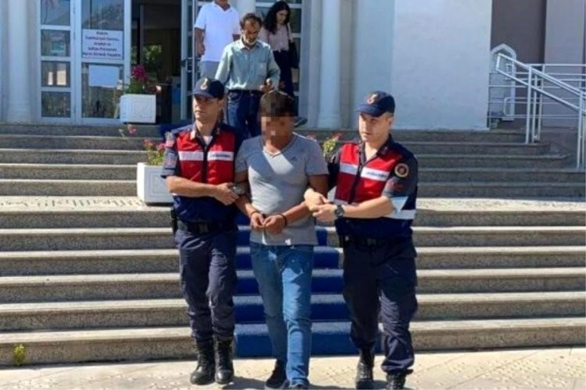 esini-kayinpederini-ve-kayinvalidesini-bicaklamis-3-kez-muebbet-hapsi-istendi-ukfHJHpn.jpg