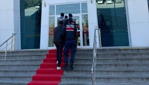 burdurda-kacakcilik-ve-uyusturucu-operasyonlarinda-yakalanan-3-kisitutuklandi-h9spJ93H.jpg