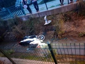 fethiyede-otomobil-motosiklet-carpismasi-3-kisi-yaralandi-WOF2iOB8.jpg