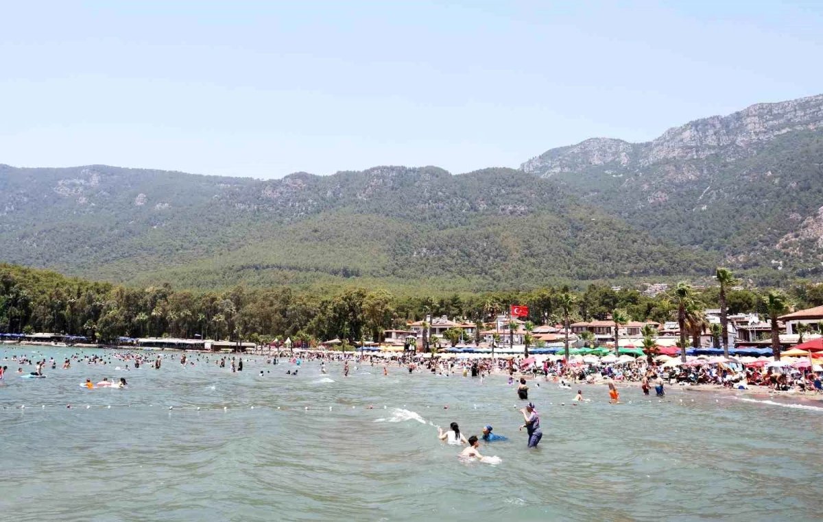 kurban-bayrami-tatilinde-akyakada-yogunluk-devam-ediyor-i2GX6w91.jpg