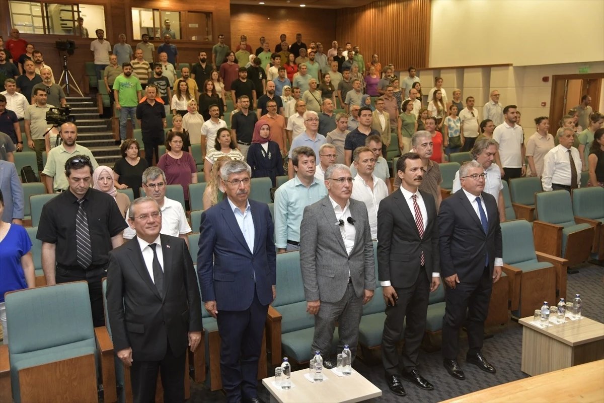 mskude-15-temmuz-sivil-asker-iliskileri-konferansi-duzenlendi-OYLEQgi1.jpg