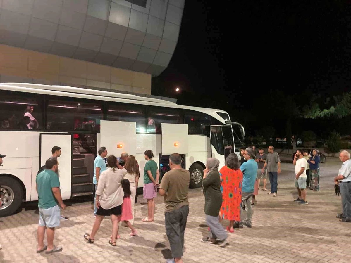 mugla-uluslararasi-genclik-merkezinden-biz-bir-takimiz-projesi-P56kJRfw.jpg