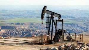 abdnin-petrol-sondaj-kulesi-sayisi-azaldi-gkSYdOLk.jpg