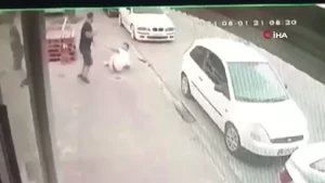 kardesini-gozunu-kirpmadan-silahla-vurdu-o-anlar-kamerada-RvQFv97W.jpg