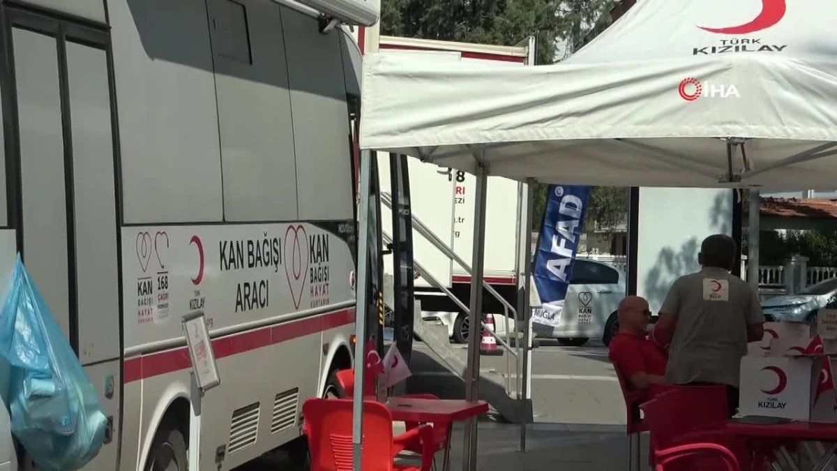 muglada-17-agustos-depreminin-yil-donumunde-kan-bagisi-kampanyasi-LfQJbAim.jpg