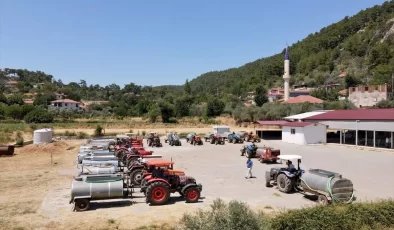 Muğla’da mahalle sakinleri yangın müdahale aracı olarak sulama tankerleri kullanıyor