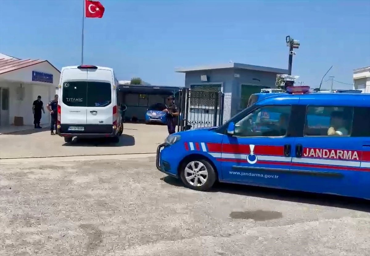 muglada-uyusturucu-operasyonu-16-gozalti-vy9KPMgs.jpg