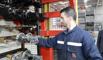 Güneş Enerjisiyle Çalışan Otomotiv Firması