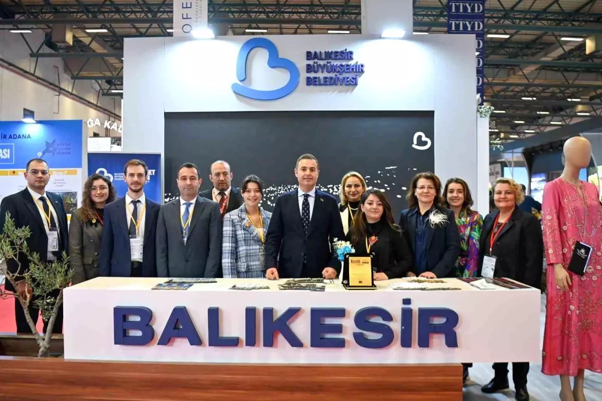 Vali Ustaoğlu EMITT Fuarı'nda Balıkesir Standını Ziyaret Etti