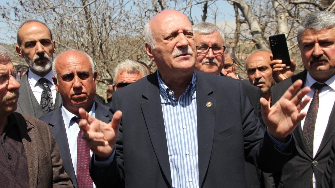 tzob-baskani-bayraktar-dondan-etkilenen-bahceleri-inceledi-GzL5k54H.jpg