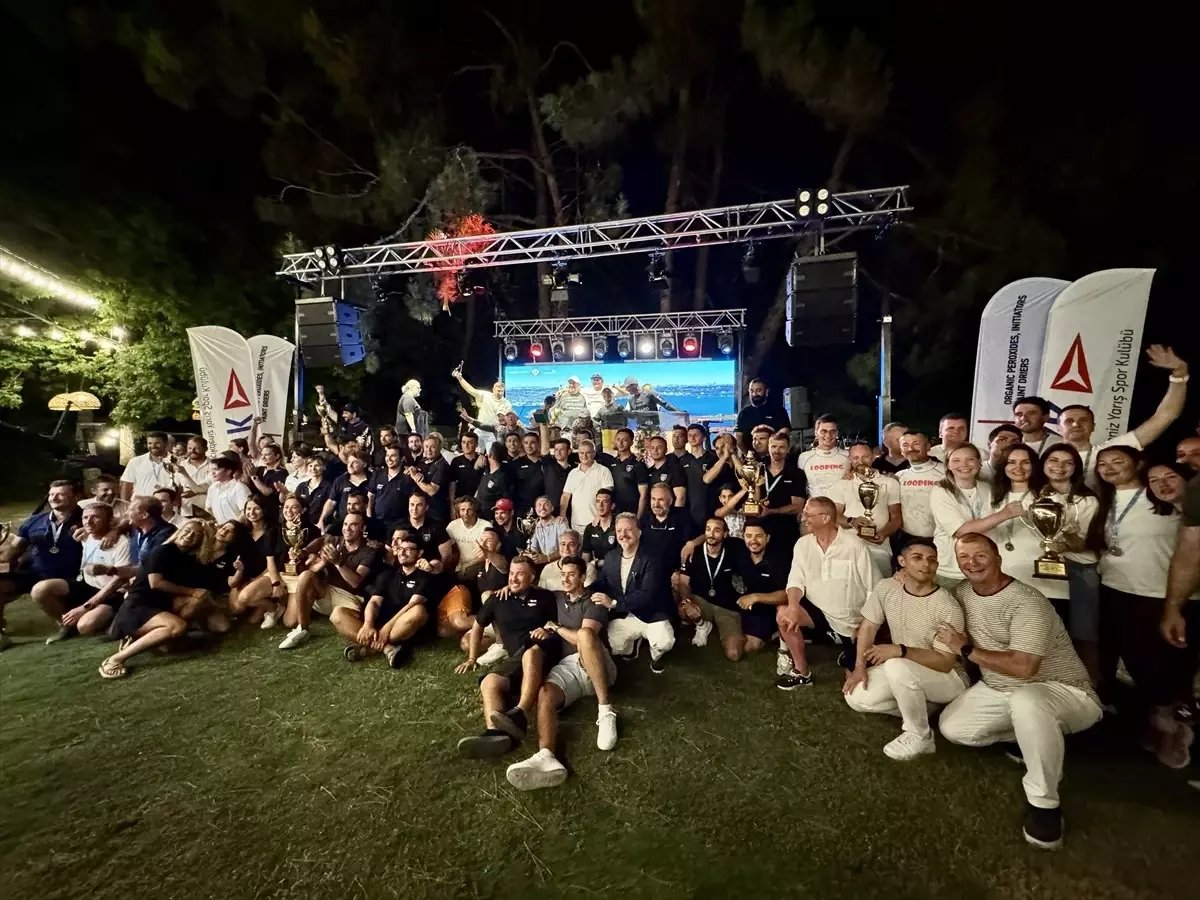 54-deniz-kuvvetleri-kupasi-yat-yarisi-sonuclandi-bg1a1cdU.jpg