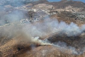 SON DAKİKA!!! Dereköy’de Korkutan Yangın: Alevler Peksimet’e ...