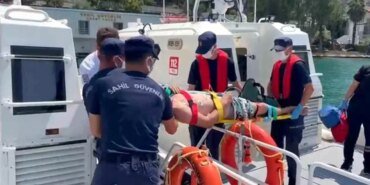 fethiyede-gezi-teknesinde-bogulma-tehlikesi-tibbi-tahliye-gerceklestirildi-CcE745zt.jpg