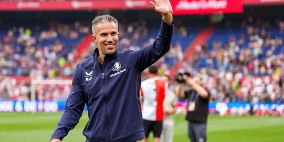 Robin van Persie’den yıllar sonra gelen itiraf! Fenerbahçe’de oynarken yaşadığını açıkladı