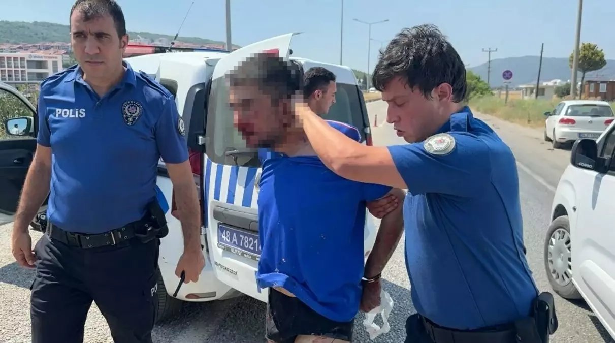 ucucu-madde-etkisindeki-surucu-polis-takibinden-kacamadi-UgOIy2Oc.jpg