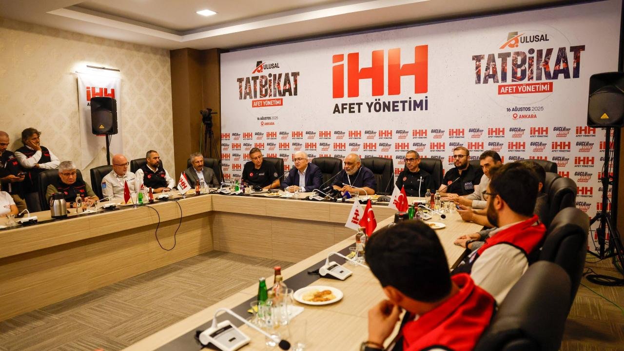 ihhdan-5-ulusal-afet-yonetimi-tatbikati-basin-toplantisi-tum-dunyaya-ornek-olduk-VwPDEiHV.jpg