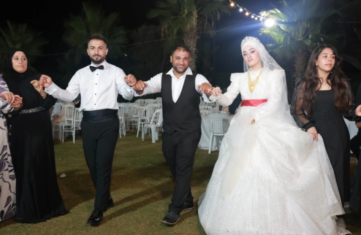 Bodrum’da Binlerce Kişilik Görkemli Düğün: Polat ve ...