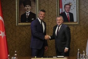bakan-bak-fenerbahce-yonetimini-kabul-etti-BAR3hjcM.jpg