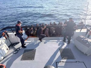 bodrum-aciklarinda-35-duzensiz-gocmen-yakalandi-fPzAgf5U.jpg