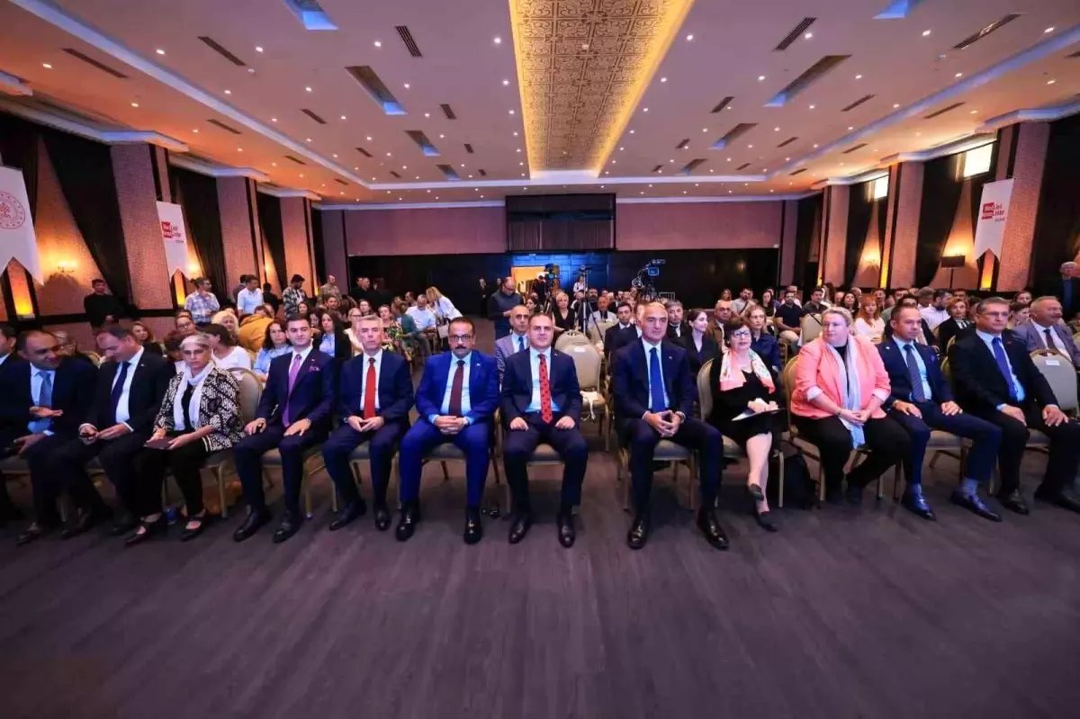kultur-ve-turizm-bakani-ersoy-9-bin-kultur-varligi-geri-iade-edildi-iErSzLKx.jpg
