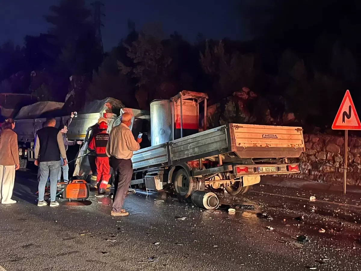 Yatağan'da Kaza: Süt Aracı Sürücüsü Hayatını Kaybetti
