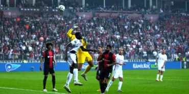 Samsunspor-Hamrun Maçı Golsüz Başladı