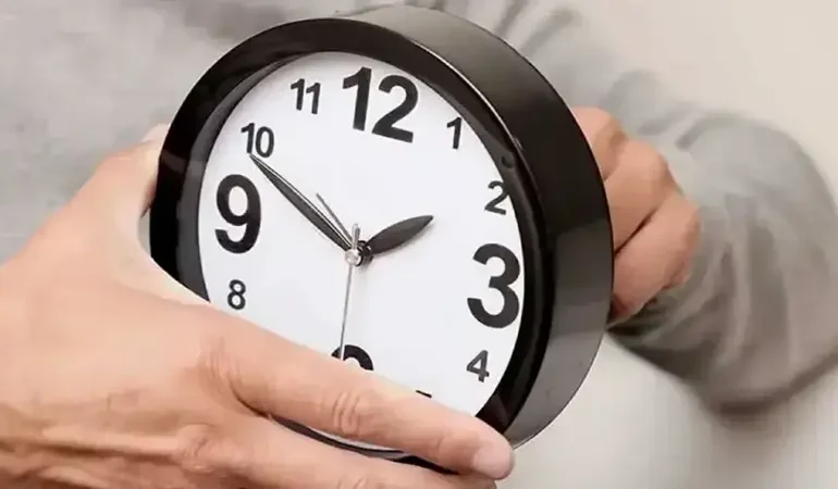 Yaz saati uygulaması başladı mı, Türkiye’de saatler ileri alındı mı?