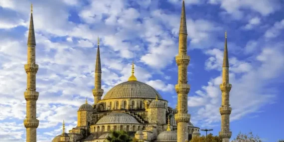 Cuma namazı saati 27 Mart 2026: Öğle ezanı kaçta okunacak? İstanbul, Ankara, İzmir il il cuma namazı vakitleri