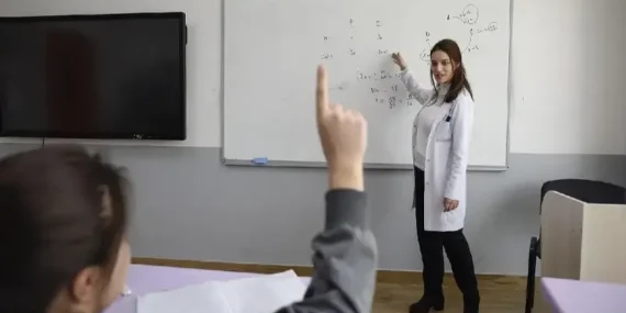 Öğretmenlik yolunda kritik adım: 2026 AGS başvuru tarihi ve sınav günü netleşti