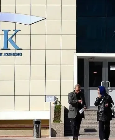 Prim ödemelerinin son gününde yoğunluk! SGK ödeme sistemi çöktü mü, neden açılmıyor?