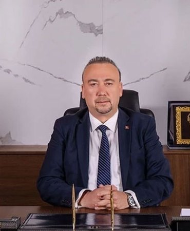 Uşak Belediyesi’ne operasyon: Başkan dahil 11 gözaltı