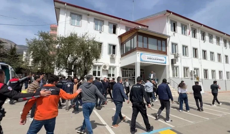 Kahramanmaraş’ta okula saldıran öldü mü, intihar mı etti?