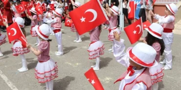 23 nisan 2026 resmi tatil mi, yarım gün mü? 23 Nisan'da okullar, bankalar, hastaneler ve noterler açık mı? İşte tatil takvimi