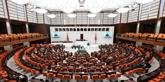 DOĞUM İZNİ SON DAKİKA GELİŞMELER: Doğum İzni Düzenlemesi Resmi Gazete'de Yayımlandı Mı, Ne Zaman Onaylanacak?